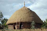 Building the house, on the way to Hosaina. Ethiopia.