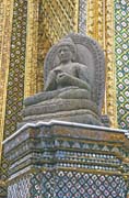 Buddha and royal palace in Bangkok. Thailand.