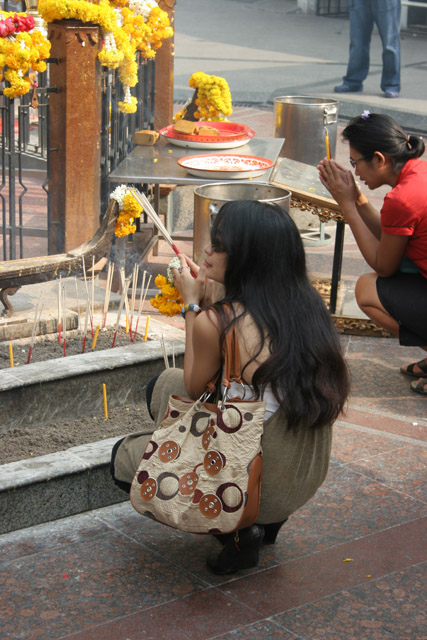 Erawan Shrine (San Phra Phrom), Bangkok. Thailand.